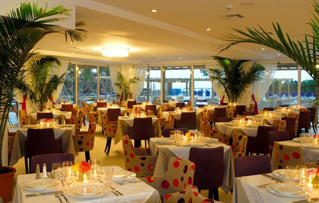 Kinetta Beach Resort And Spa Buitenkant foto